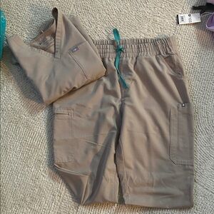 FIGS women’s Tan Cargo Drawstring high waisted scrub pants with Teal Tie